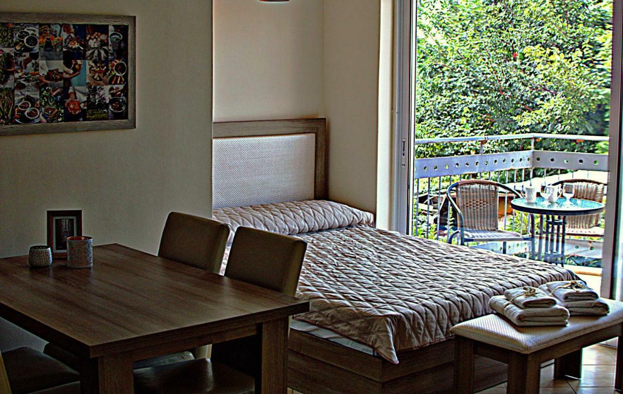 Castor - The Spartan Home Luaran gambar